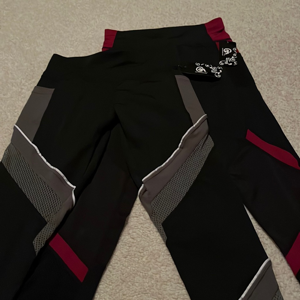 2 Brand New Leggings 2 Brand New Leggings